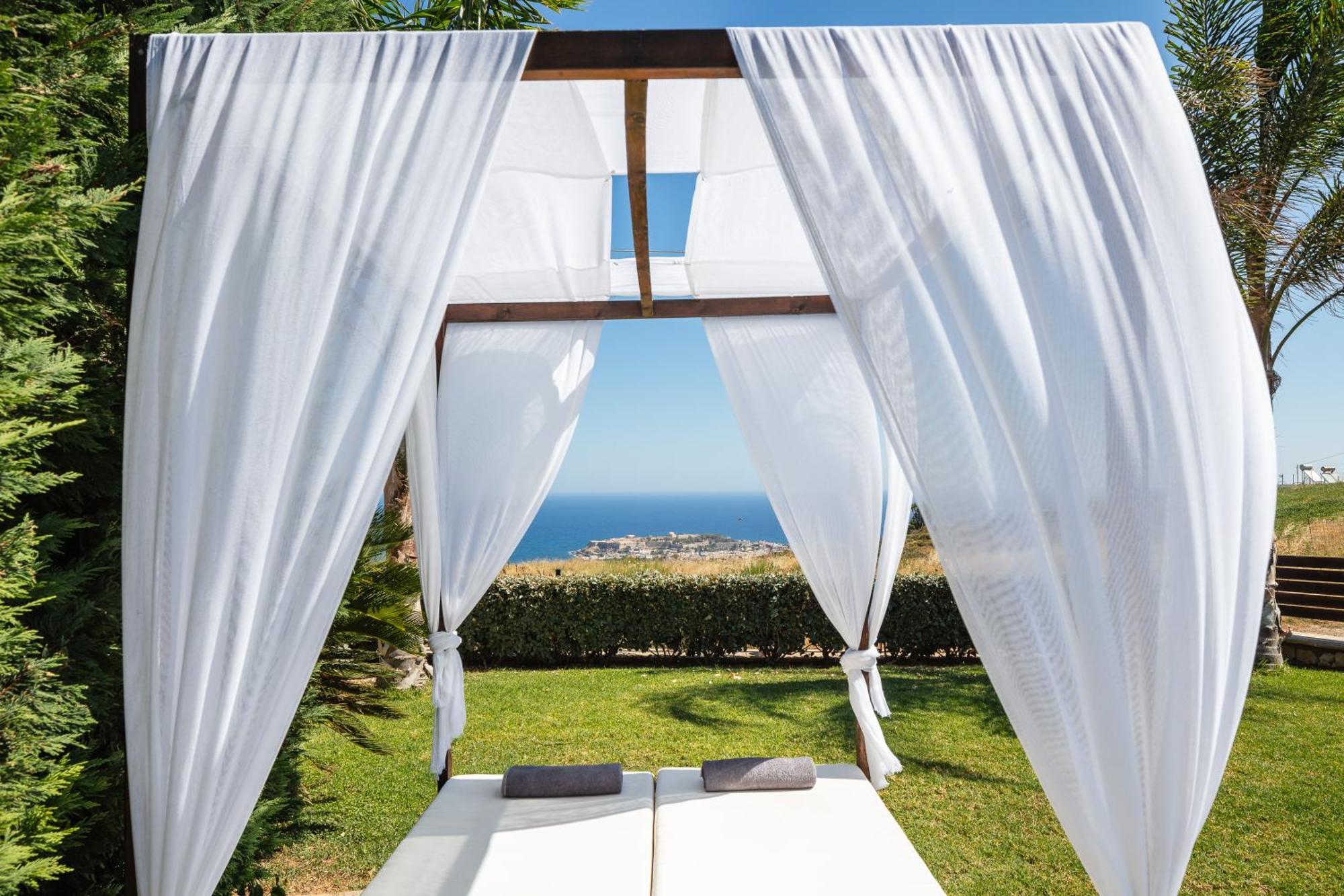 Villa Argento 罗希姆诺 外观 照片